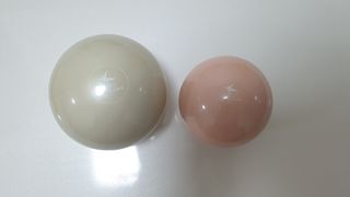 트라택 쿠셔닝 웨이트볼 0.5kg + 1kg SET — 5점을 준 리뷰어가 2022년 6월 올린 사용 사진