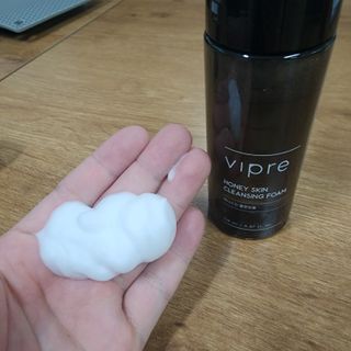 비프리코스메틱 허니 스킨 클렌징폼 150ml — 5점을 준 리뷰어가 2023년 2월 올린 사용 사진