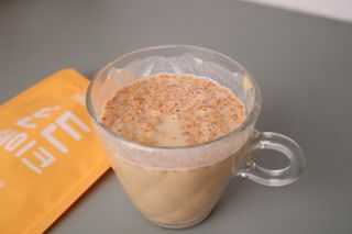 [덜다] 든든 식물성 단백질 쉐이크 40g X 7입 (곡물/딸기) — 4.5점을 준 리뷰어가 2023년 8월 올린 사용 사진