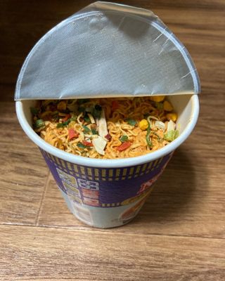 NISSIN 닛신 컵누들  4종 - 씨푸드오리지날, 씨푸드 스파이시, 씨푸드 커리, 씨푸드 XO소스 — 4.5점을 준 리뷰어가 2022년 4월 올린 사용 사진