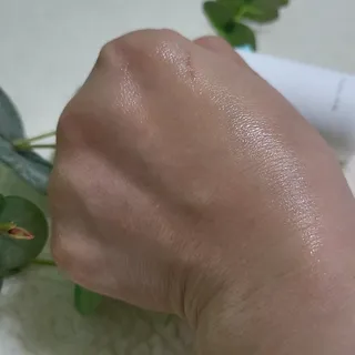 리더스코스메틱 리더스 카밍 바이오틱스 에센스 워터 — 5점을 준 리뷰어가 2022년 2월 올린 사용 사진