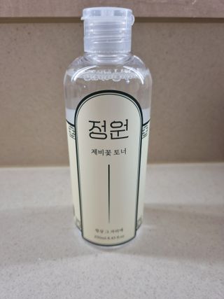 정원 제비꽃 토너 — 4점을 준 리뷰어가 2021년 8월 올린 사용 사진