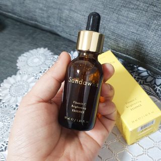 스킨큐어 산다화 비타민c 화이트닝 에센스 30ml — 5점을 준 리뷰어가 2023년 12월 올린 사용 사진
