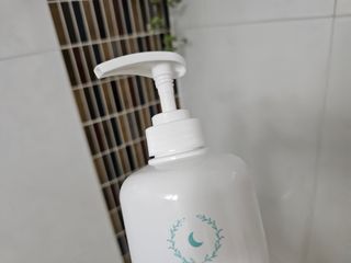 [닥터문] 센텔라 시카케어 화이트머스크 바디워시 1000ml — 5점을 준 리뷰어가 2023년 8월 올린 사용 사진