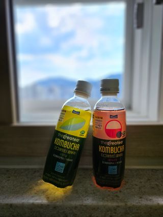 더그레잇티 콤부차 [매일유업] 더그레잇티 44kcal 콤부차 300ml *12개입 (오리지널 6개+베리리치 6개) — 5점을 준 리뷰어가 2023년 8월 올린 사용 사진