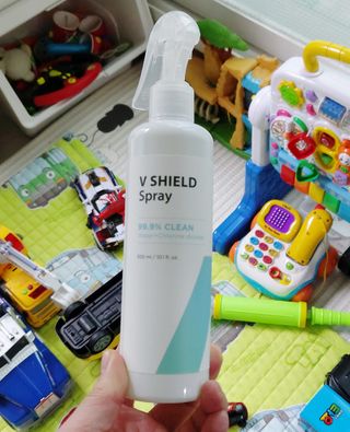브이쉴드 살균 스프레이 300ml — 5점을 준 리뷰어가 2021년 7월 올린 사용 사진