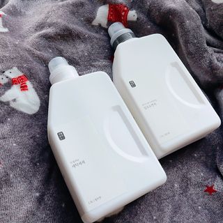 [생활공작소] 섬유유연제 + 세탁세제 1.5L 릴리향 — 5점을 준 리뷰어가 2021년 2월 올린 사용 사진