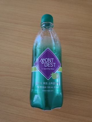 몽베스트 Montbest with Sparkling water Lime20병 — 5점을 준 리뷰어가 2022년 9월 올린 사용 사진