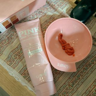 [유니프] 헤어 샤이니 핑크 컬러 트리트먼트240g — 5점을 준 리뷰어가 2023년 12월 올린 사용 사진