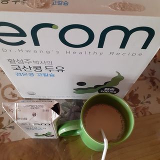 이롬 erom 황성주박사의 국산콩 두유 검은콩 고칼슘 — 5점을 준 리뷰어가 2020년 12월 올린 사용 사진
