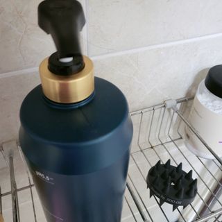 [포레스트스토리] 탈모증상완화 샴푸 1,000ml — 5점을 준 리뷰어가 2022년 3월 올린 사용 사진