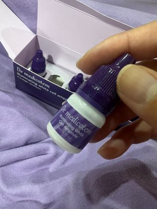 프리[더메디코템] 일루미네이팅 화이트 셀 앰플 — 5점을 준 리뷰어가 2024년 7월 올린 사용 사진