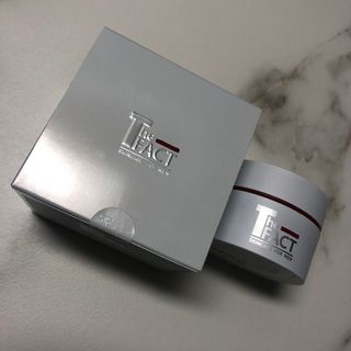 The Fact 더 팩트 내추럴 에스에프엔 에이틴 시니어 크림 — 5점을 준 리뷰어가 2021년 5월 올린 사용 사진