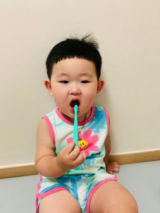닥터데디스 안심무불소 베이비치약 60g + 여행용 미니 치약 15g — 5점을 준 리뷰어가 2022년 8월 올린 사용 사진
