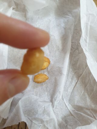 도이퉁 마카다미아 넛 90g  로얄 마카넛 오리지널 쏠트 허니 — 5점을 준 리뷰어가 2021년 9월 올린 사용 사진