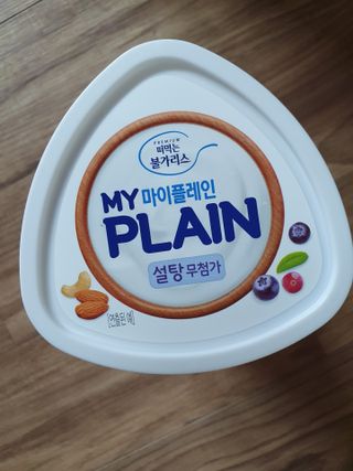 떠먹는불가리스 마이플레인 요거트 435g 6개입 — 5점을 준 리뷰어가 2021년 3월 올린 사용 사진