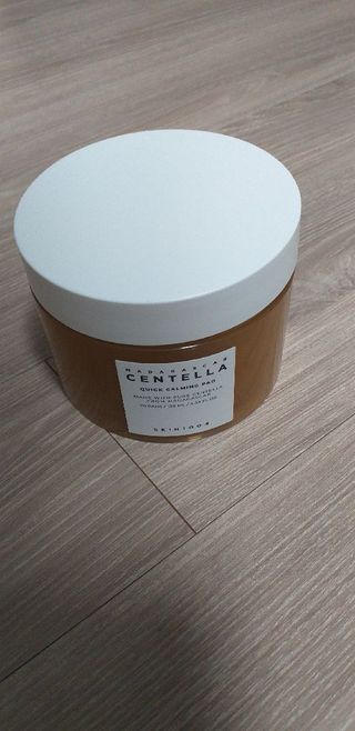 스킨1004 [SKIN1004] 마다가스카르 센텔라 퀵 카밍 패드 70매 130ml — 5점을 준 리뷰어가 2024년 9월 올린 사용 사진