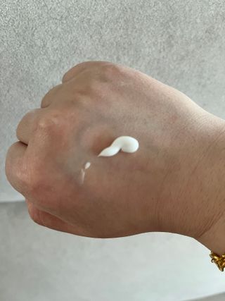 오투에니원 인컨보 바디 퍼퓸 크림 200ml — 5점을 준 리뷰어가 2023년 2월 올린 사용 사진