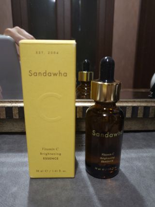 스킨큐어 산다화 비타민c 화이트닝 에센스 30ml — 5점을 준 리뷰어가 2023년 7월 올린 사용 사진