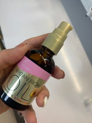 [루시도엘] 썸머 헤어 케어는 핑크 오일로 시작 — 5점을 준 리뷰어가 2021년 5월 올린 사용 사진