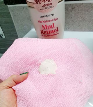 벨먼 내추럴 스파 머드레티놀 바디워시(그린로즈, 미드나잇 피오니) — 5점을 준 리뷰어가 2022년 6월 올린 사용 사진