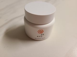 AYU25[아유트웬티파이브]다마스크로즈워터 베이스 천연 수분 촉촉 크림 — 5점을 준 리뷰어가 2021년 4월 올린 사용 사진