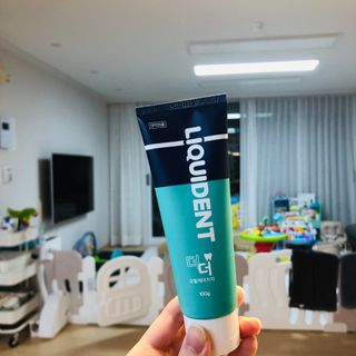 리퀴덴트 오랄케어 온가족용 리퀴덴트 더더 오랄케어 무불소 치약 + 임상시험완료 이중 미세 엠보싱 칫솔 올데이세트 — 4.5점을 준 리뷰어가 2020년 12월 올린 사용 사진