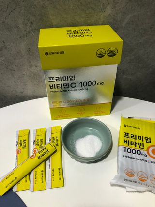 서울약사신협 프리미엄 비타민C 1,000mg_2.5g x 50포 — 5점을 준 리뷰어가 2021년 9월 올린 사용 사진