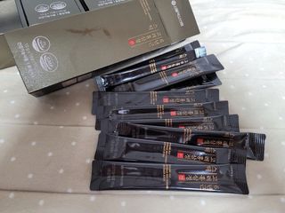 서울약사신협_6년근 고려홍삼정 천스틱 10g 30포 — 5점을 준 리뷰어가 2021년 11월 올린 사용 사진