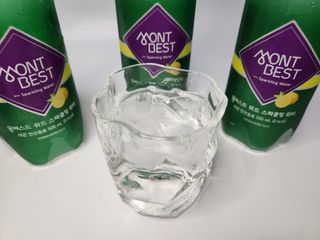 몽베스트 Montbest with Sparkling water Lemon OR Lime 20병(랜덤) — 5점을 준 리뷰어가 2023년 1월 올린 사용 사진
