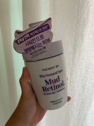 벨먼 내추럴 스파 머드레티놀 바디워시(그린로즈, 미드나잇 피오니) — 5점을 준 리뷰어가 2022년 6월 올린 사용 사진