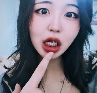 [렌즈타운] 누디코코 — 5점을 준 리뷰어가 2021년 8월 올린 사용 사진