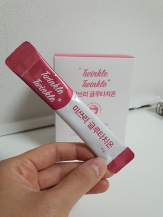 메디포스트 모비타 미쓰리 글루타치온 30포 — 4점을 준 리뷰어가 2023년 1월 올린 사용 사진