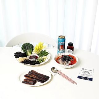 마라도푸드 포항 구룡포 햇 과메기 야채세트 마라도회식당 꽁치 — 5점을 준 리뷰어가 2023년 10월 올린 사용 사진