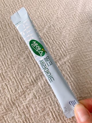 셀렉스스포츠 셀렉스 밀크세라마이드 저분자피쉬콜라겐 28포 X 1박스 — 5점을 준 리뷰어가 2021년 8월 올린 사용 사진