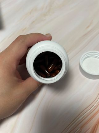 프리마인 홍삼의 강력한 에너지, 이제는 흡수율을 높인 최첨단 캡슐로 간편하게 초고속 충전하세요. — 5점을 준 리뷰어가 2022년 8월 올린 사용 사진