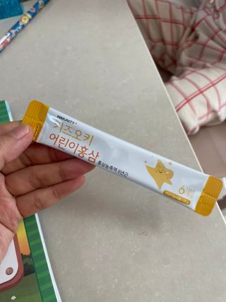[이뮤니티플러스]우리아이 면역오키, 건강오키 _ 키즈오키 어린이홍삼 10포 1box — 5점을 준 리뷰어가 2022년 3월 올린 사용 사진