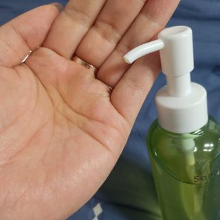 스킨큐어 산다화 순한 클렌징 동백 오일 200ml — 5점을 준 리뷰어가 2023년 4월 올린 사용 사진