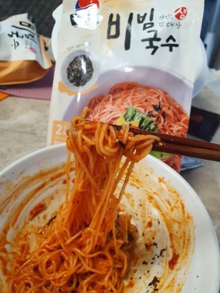 [한면원] 비빔국수 2인분 — 5점을 준 리뷰어가 2022년 7월 올린 사용 사진