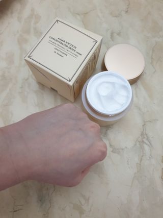 Dr.느루벗 느루벗 링클 솔루션 콘센트레이트 스네일 탄력 달팽이 크림 80g — 5점을 준 리뷰어가 2021년 3월 올린 사용 사진