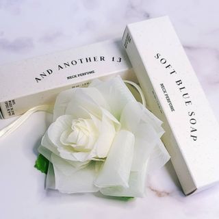 멈칫(MUMCHIT) 넥퍼퓸 NECKPERFUME 2가지 향 — 4점을 준 리뷰어가 2021년 12월 올린 사용 사진