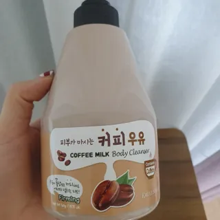 [과일나라] 피부가 마시는 커피우유 바디클렌저&바디로션 — 5점을 준 리뷰어가 2022년 3월 올린 사용 사진