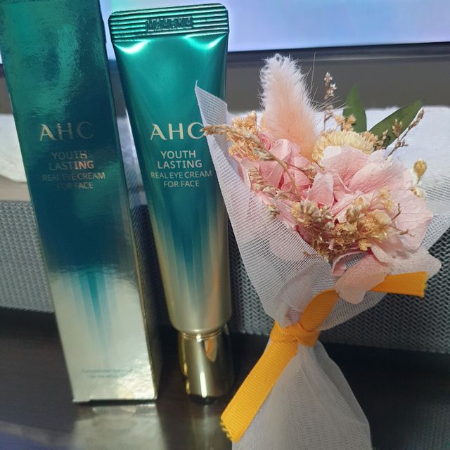 [NEW 탄력유턴 아이크림] AHC 유스 래스팅 리얼 아이크림 포 페이스 리뷰 사진