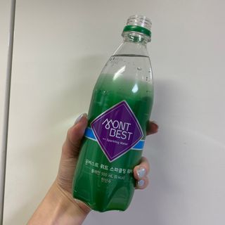 몽베스트 Montbest with Sparkling water Plain 20병 — 5점을 준 리뷰어가 2022년 8월 올린 사용 사진