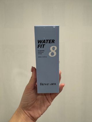 나우 [리브엠]피부 속부터 겹겹이, 촘촘하게! 워터핏8중 수분착붙 크림 — 4점을 준 리뷰어가 2024년 12월 올린 사용 사진