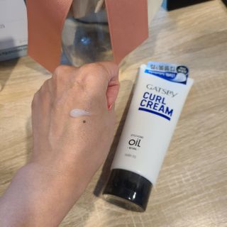 [갸스비] 곱슬 머리부터 파마까지 남자의 컬을 위한 갸스비 컬크림 — 5점을 준 리뷰어가 2021년 5월 올린 사용 사진
