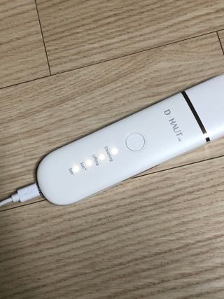 디하우트 랩 4 in 1 갈바닉 아쿠아 워터 필링기 스킨스크러버 — 5점을 준 리뷰어가 2021년 11월 올린 사용 사진