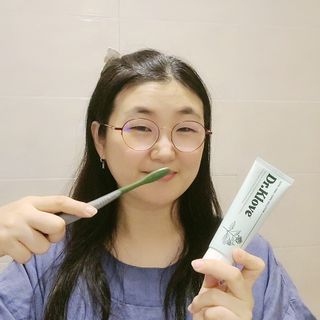 치과의사들이 선택한 솔루션, 닥터클러브치약 — 5점을 준 리뷰어가 2021년 8월 올린 사용 사진
