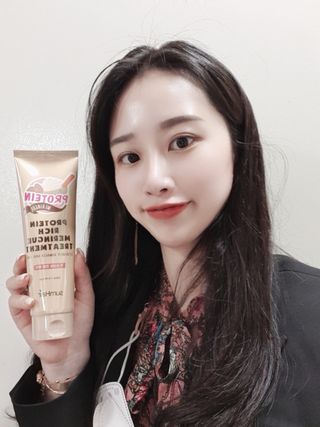 썸헤어 / SUMHAIR 썸헤어 프로틴 리치 머랭 트리트먼트 극손상모 전용 케어 — 5점을 준 리뷰어가 2021년 4월 올린 사용 사진