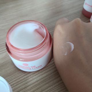 아이앤립 / EYENLIP 아이앤립 연어오일 리바이탈라이징 토너+앰플+크림 3종 세트 — 5점을 준 리뷰어가 2021년 6월 올린 사용 사진